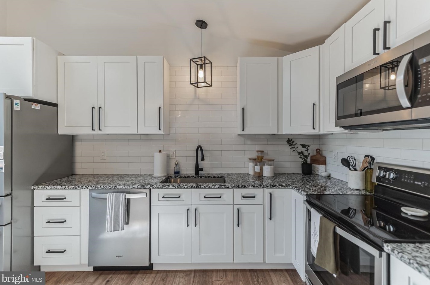 10307 Poe Dr, Manassas VA  20110-6147 exterior