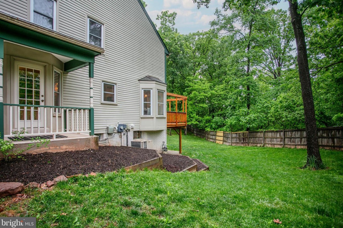 10243 Battlefield Dr, Manassas VA  20110-6051 exterior