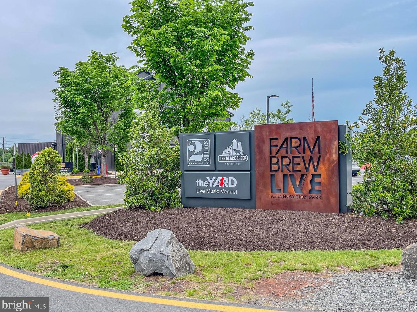 10243 Battlefield Dr, Manassas VA  20110-6051 exterior