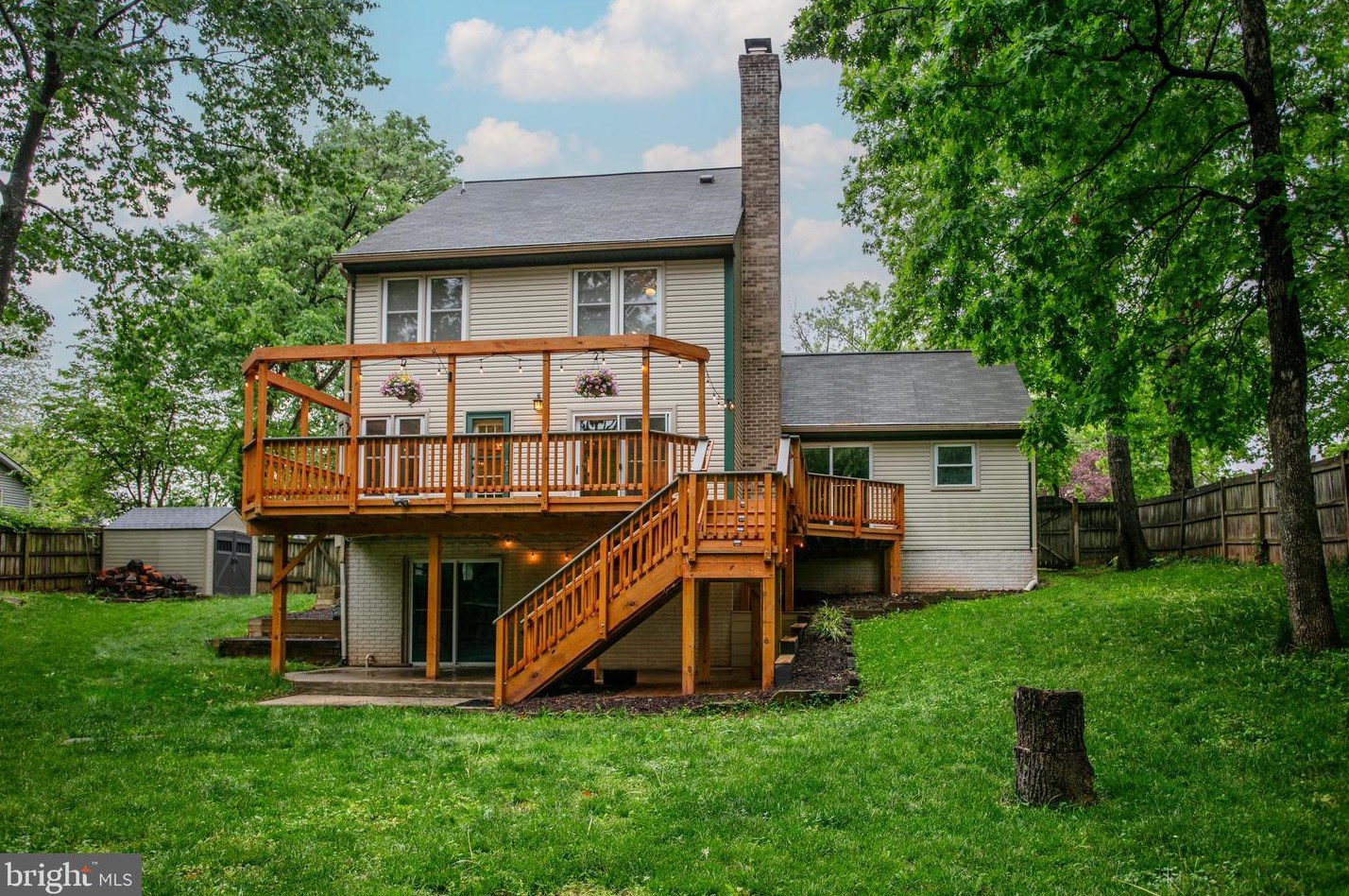 10243 Battlefield Dr, Manassas VA  20110-6051 exterior