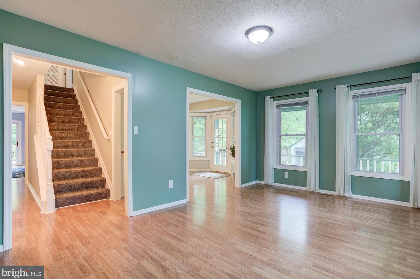 10243 Battlefield Dr, Manassas VA  20110-6051 exterior