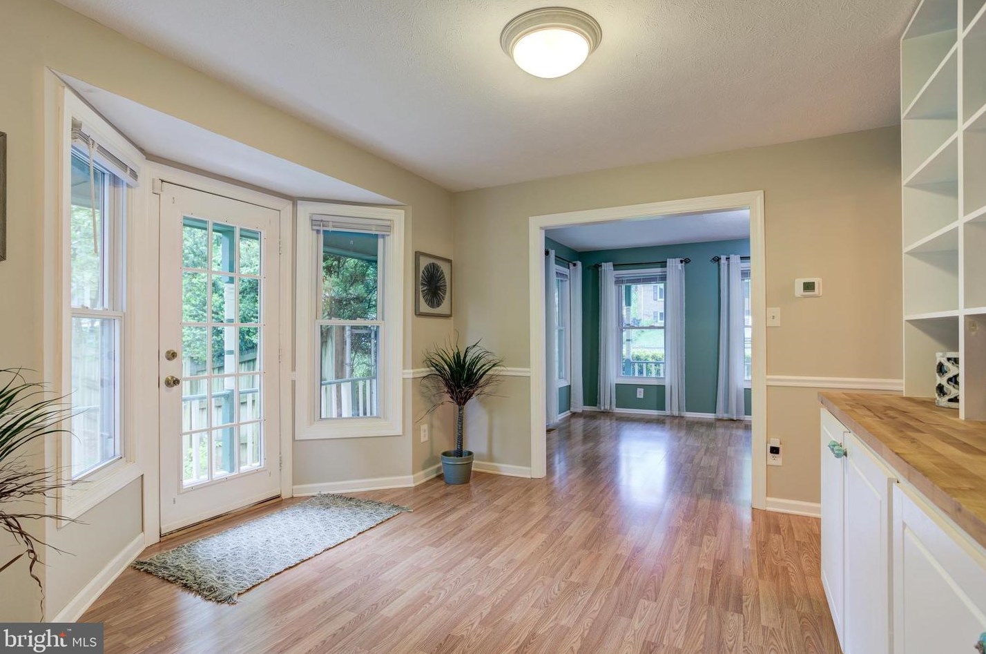 10243 Battlefield Dr, Manassas VA  20110-6051 exterior