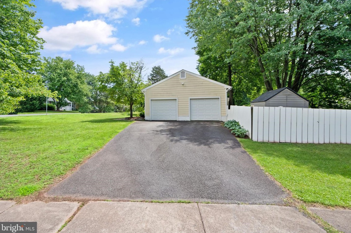 9197 Winterset Dr, Manassas VA 20110 exterior