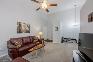 8465 Crozier Ct, Manassas, VA 20110 - Photo 7