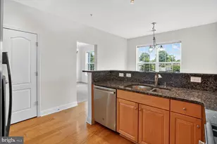 9202 Charleston Dr, Manassas, VA 20110 - Photo 43