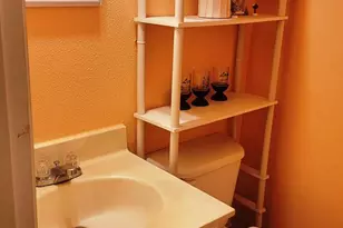 9058 Old Hickory Ct, Manassas, VA 20110 - Photo 7