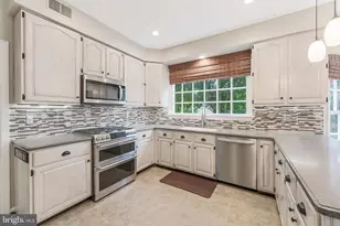 10176 Strawflower Ln, Manassas, VA 20110 - Photo 15