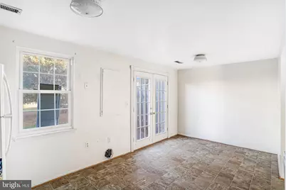 8329 Georgian Court, Manassas, VA 20110 - Photo 13