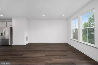 10118 Queens Way, Manassas, VA 20110 - Photo 11