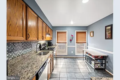 8436 Willow Glen Court, Manassas, VA 20110 - Photo 11