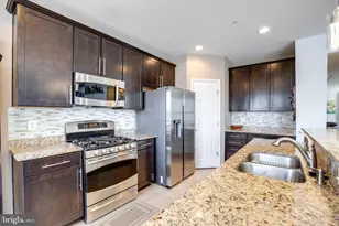 9541 Chancellorsville Ln, Manassas, VA 20110 - Photo 13