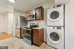 8374 Buttress Ln, Manassas, VA 20110 - Photo 5