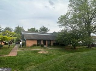 8684 Inyo Pl, Manassas VA  20111-5207 exterior