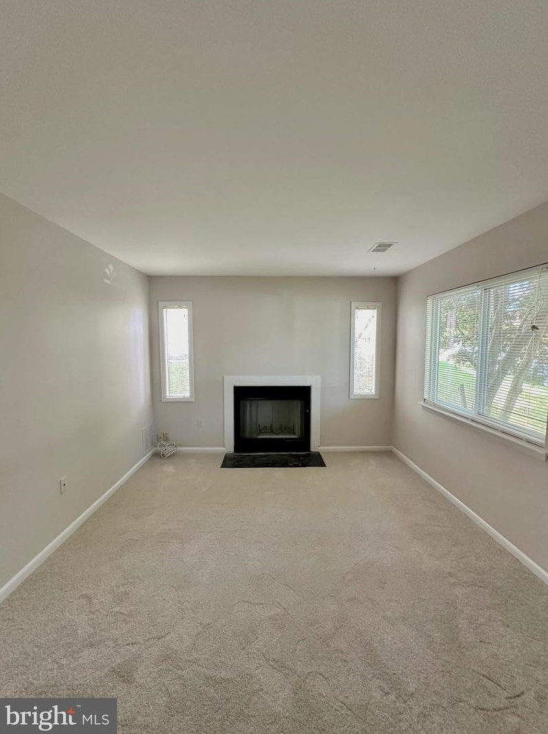 8650 Inyo Pl, Manassas VA  20111-2320 exterior