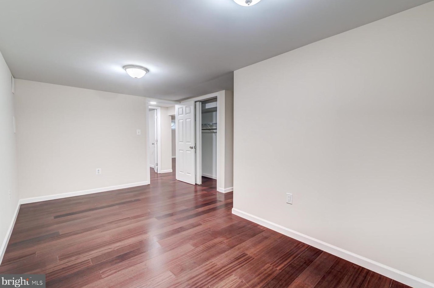 125 Lambert Dr, Manassas VA  20111-1829 exterior