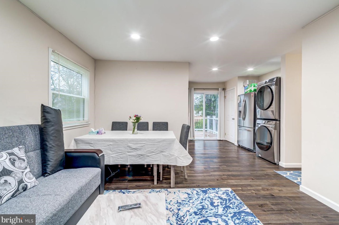 125 Lambert Dr, Manassas VA  20111-1829 exterior