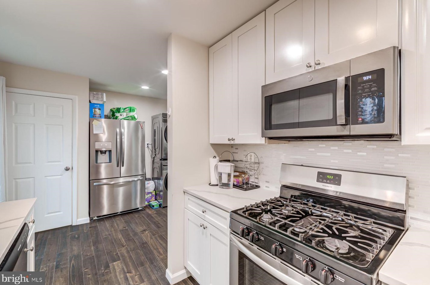 125 Lambert Dr, Manassas VA  20111-1829 exterior