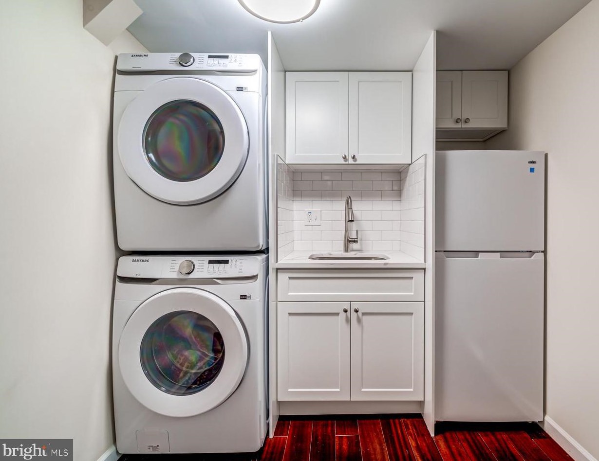 125 Lambert Dr, Manassas VA  20111-1829 exterior