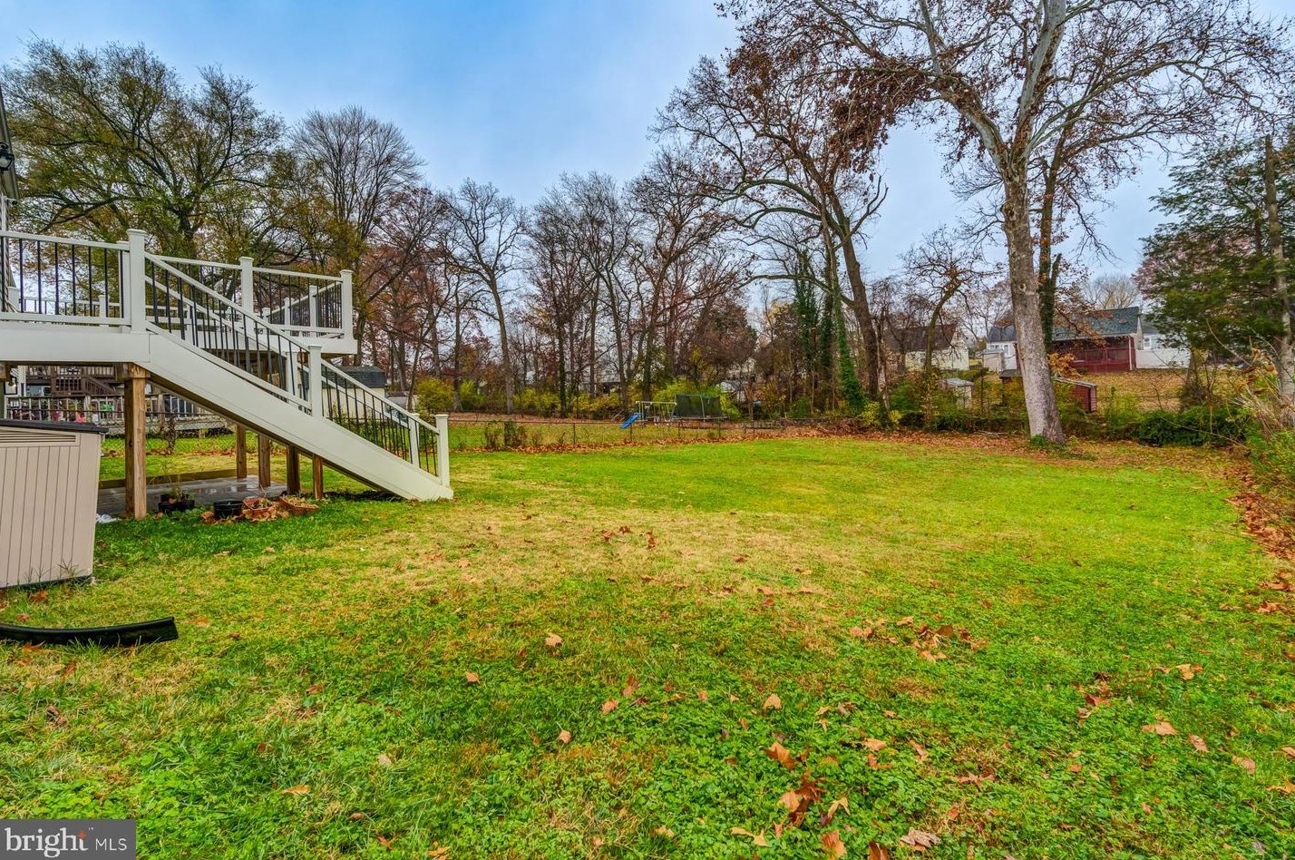 125 Lambert Dr, Manassas VA  20111-1829 exterior