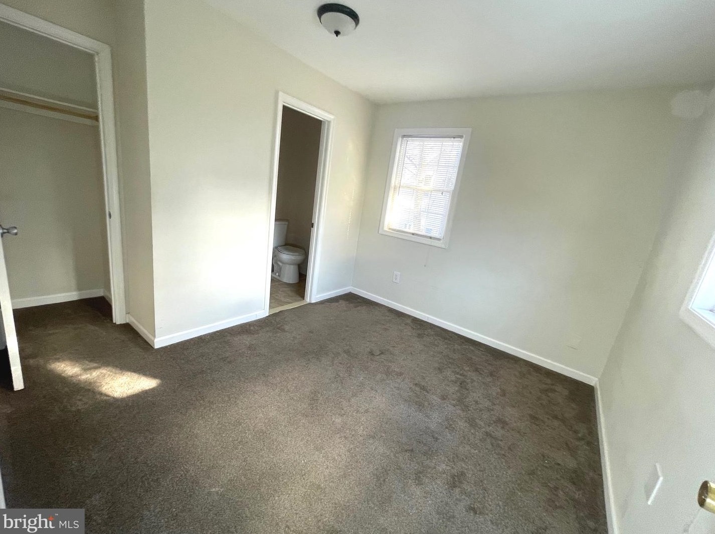 259 Moseby Dr, Manassas VA  20111-2012 exterior