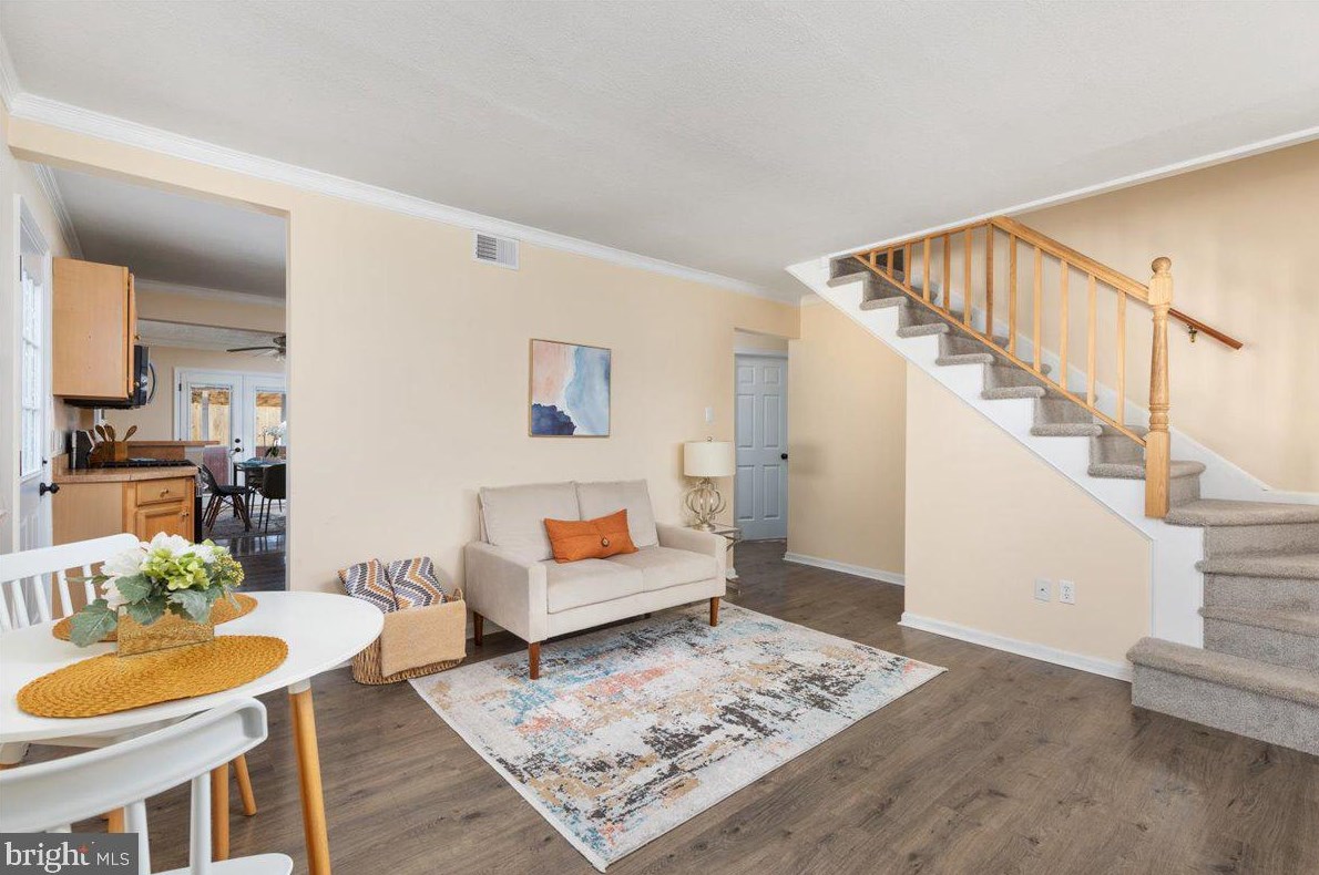 126 Mace St, Manassas VA  20111-2037 exterior