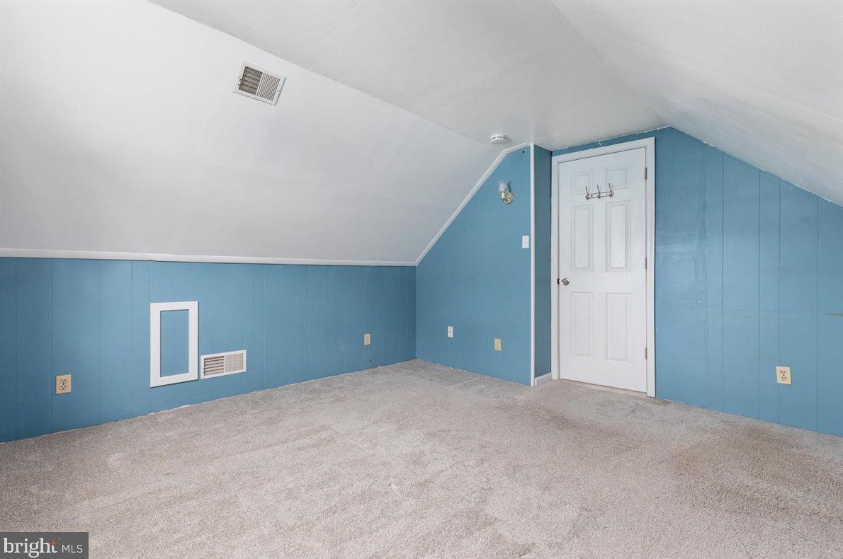 126 Mace St, Manassas VA  20111-2037 exterior