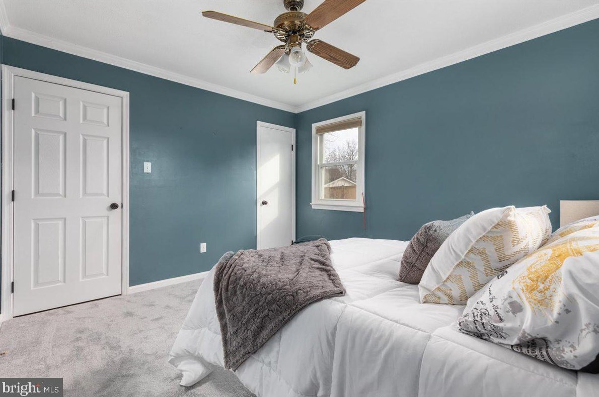 126 Mace St, Manassas VA  20111-2037 exterior