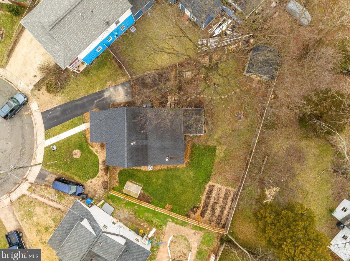 126 Mace St, Manassas VA  20111-2037 exterior