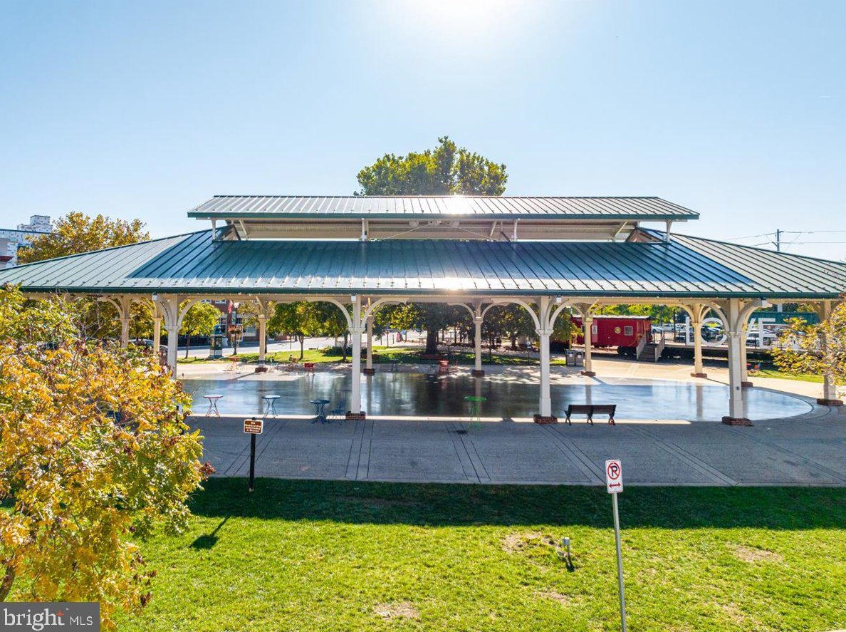 126 Mace St, Manassas VA  20111-2037 exterior