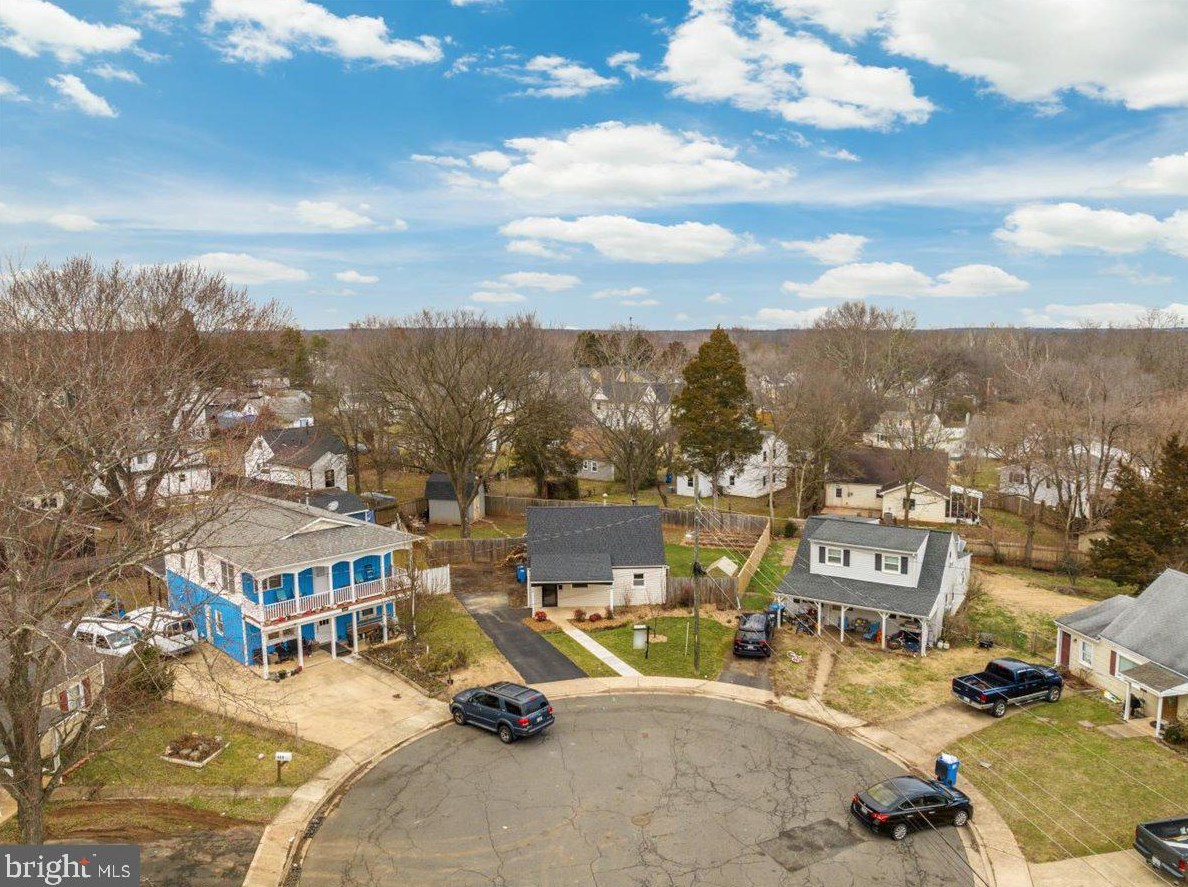 126 Mace St, Manassas VA  20111-2037 exterior