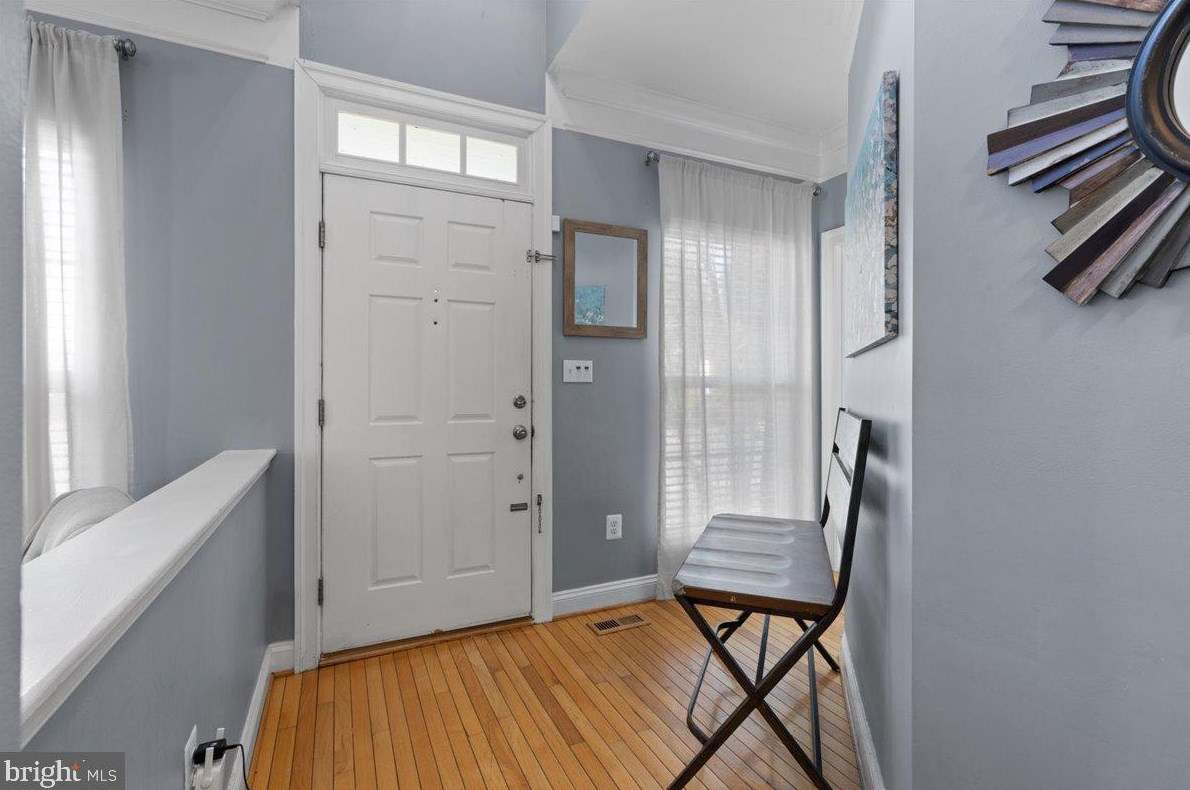 9315 Hedgeford St, Manassas VA  20111-3040 exterior