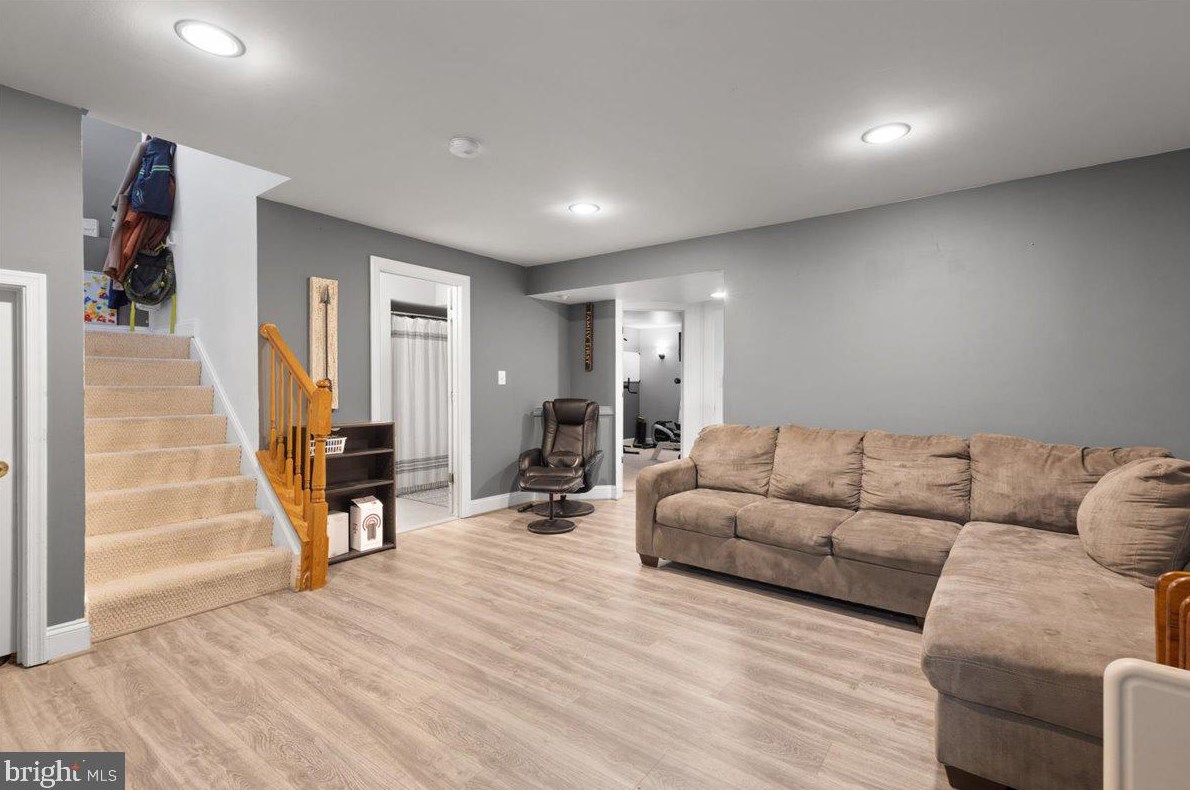 9315 Hedgeford St, Manassas VA  20111-3040 exterior