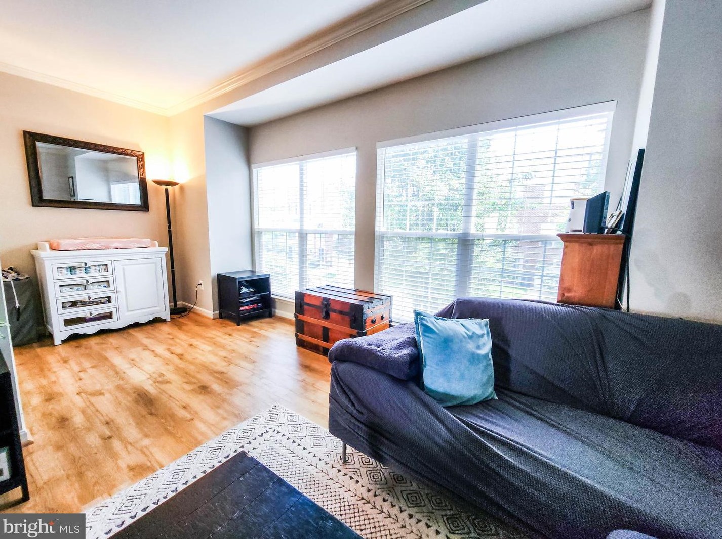 9404 Lanae Ln, Manassas VA  20111-8243 exterior