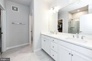 504 Tassita Ln, Manassas Park, VA 20111 - Photo 17