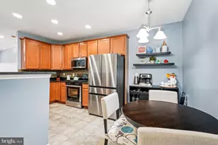 9722 Holmes Pl, Manassas Park, VA 20111 - Photo 9