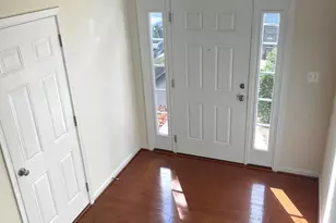 9097 Belo Gate Dr, Manassas Park, VA 20111 - Photo 3