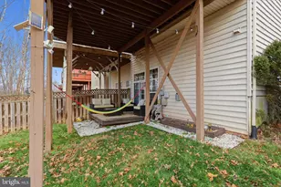 9748 Corbett Cir, Manassas Park, VA 20111 - Photo 9