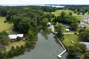 138 Delta Dr, Deltaville, VA 23043 - Photo 15