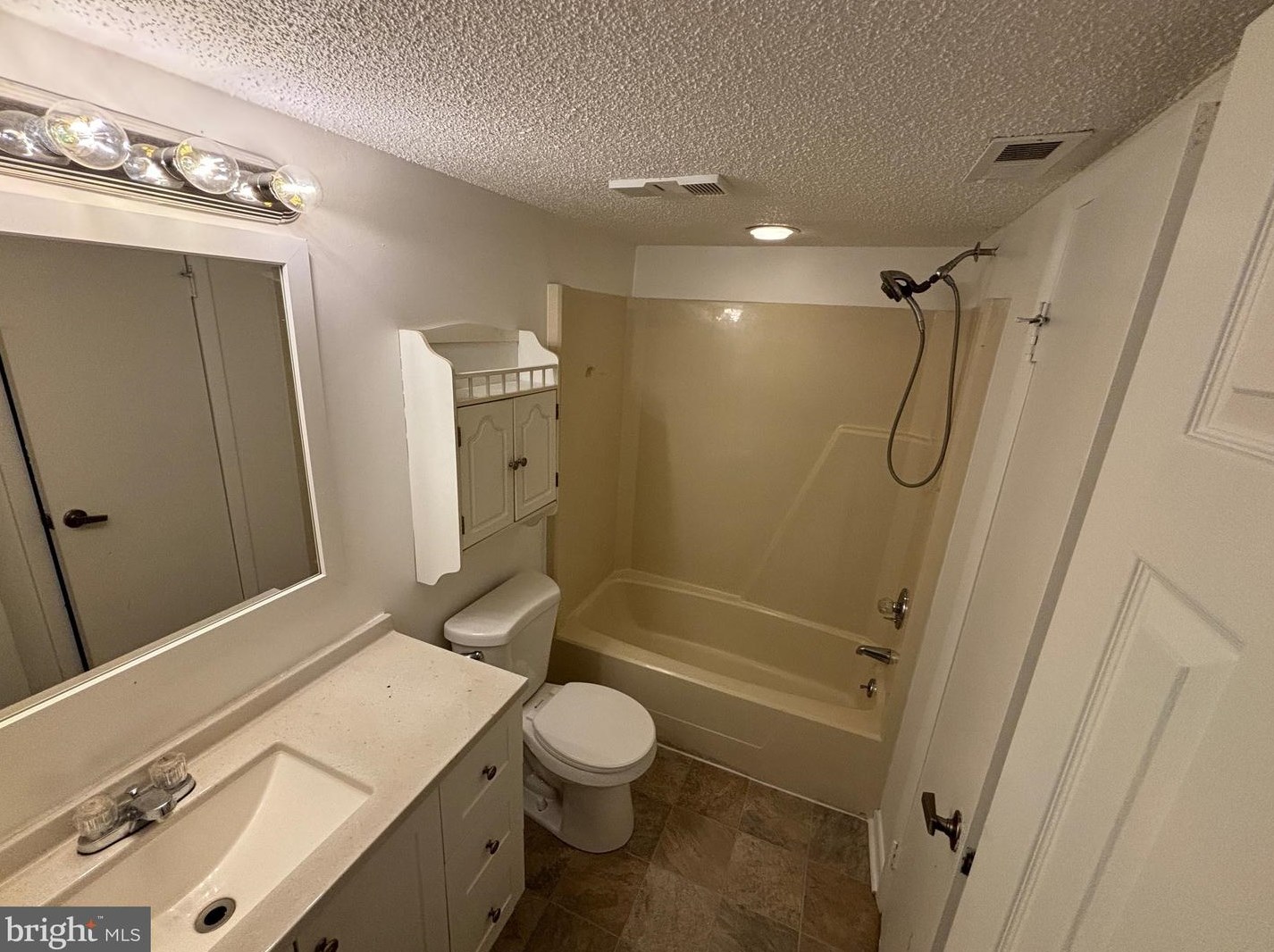 8530 Tidewater Dr, Norfolk VA  23503-5571 exterior