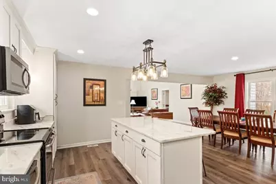 517 W Riverside Drive, Lanexa, VA 23089 - Photo 13