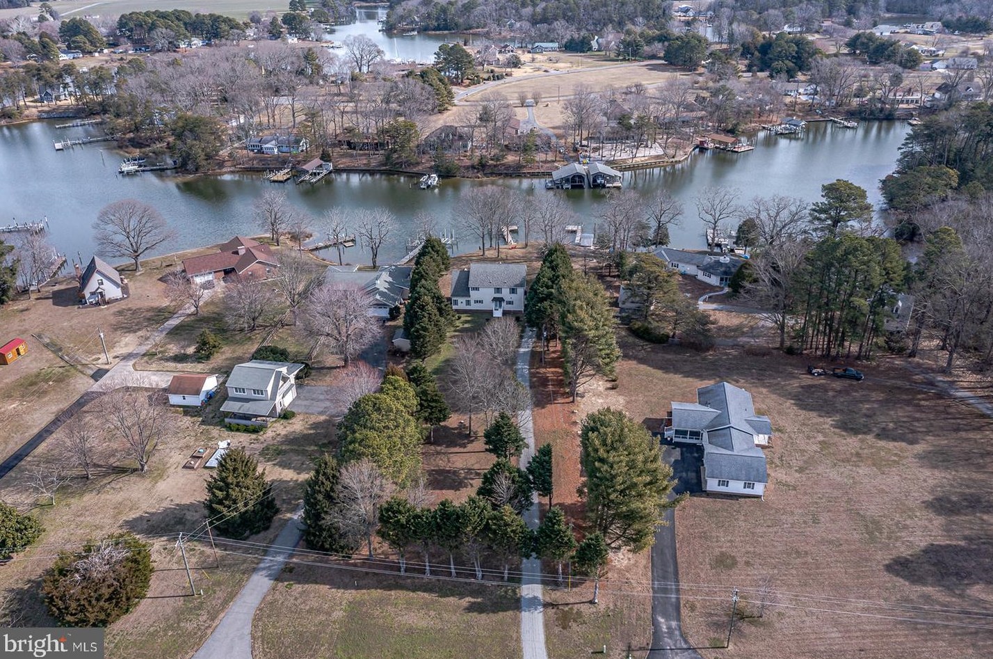 562 Oyster Point Dr, Reedville VA  22539-3604 exterior