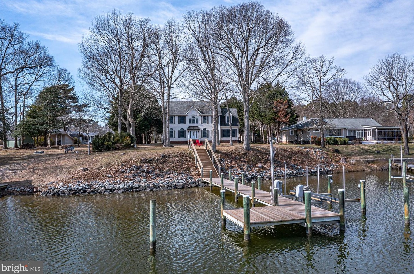 562 Oyster Point Dr, Reedville VA  22539-3604 exterior