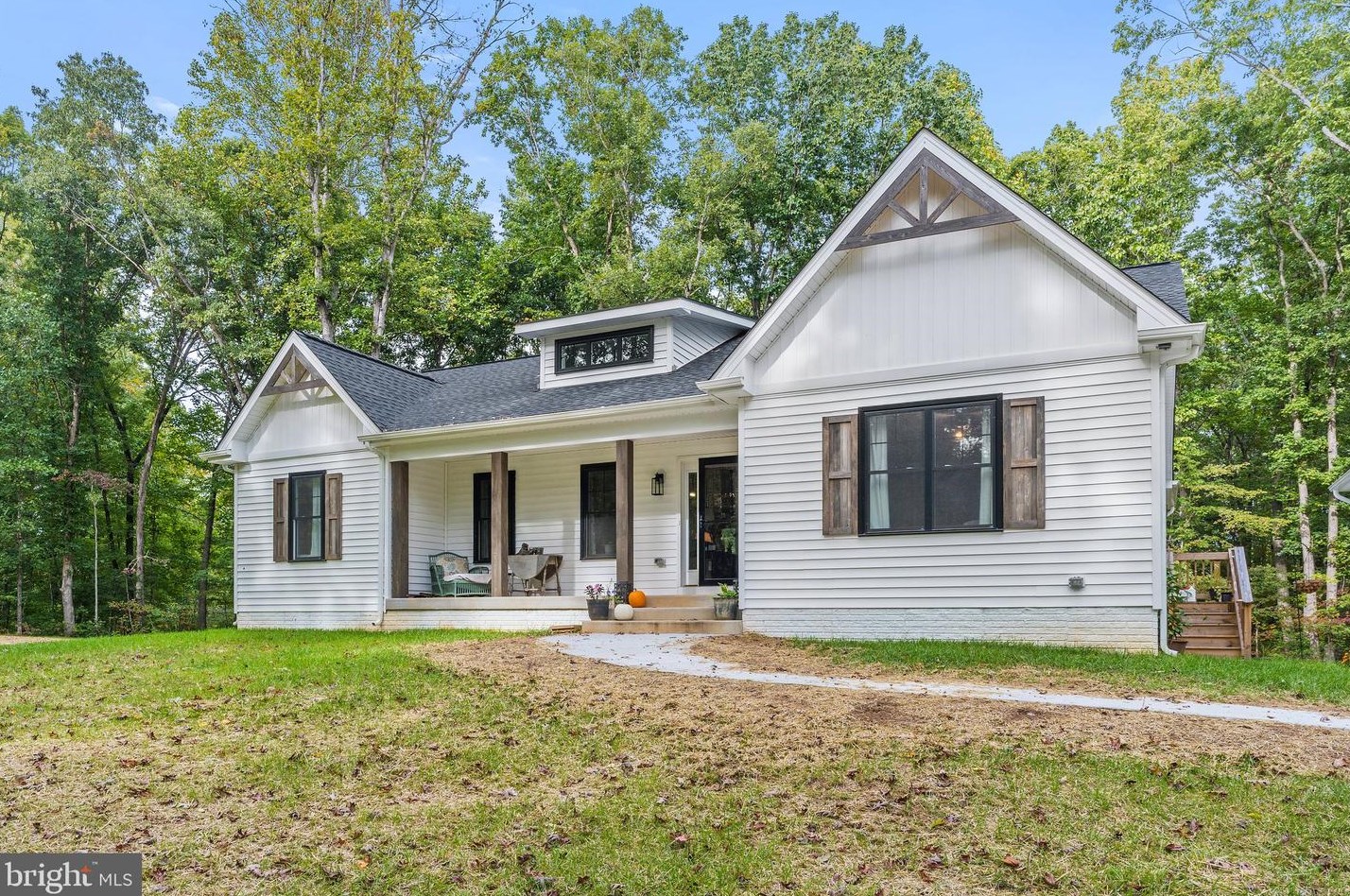 30307 Stonewall Dr, Locust Grove, VA 22508