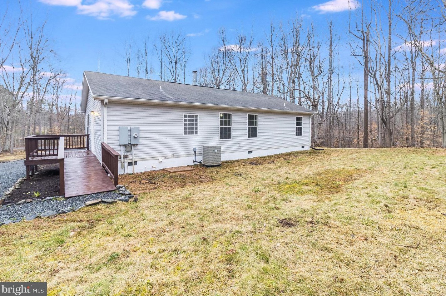 24138 Ida Mae Ln, Unionville VA  22567-2049 exterior