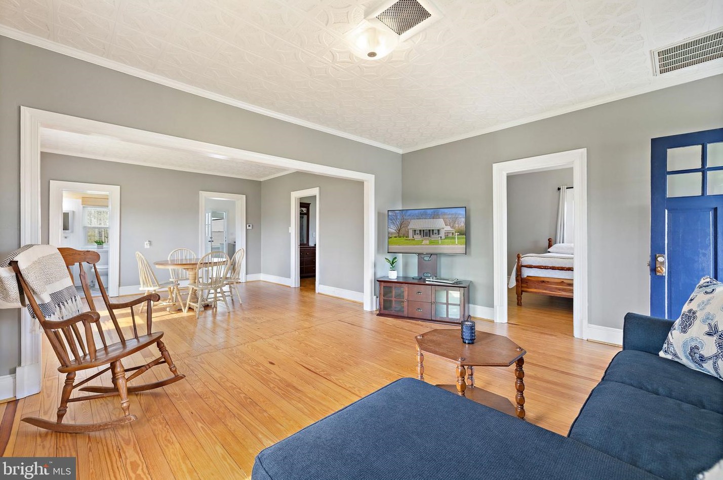 19595 Constitution Hwy, Madison Mills VA  22960-4309 exterior