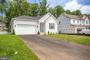 35599 Pine Needle Ln, Locust Grove, VA 22508 - Photo 1