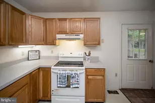 348 Yorktown Blvd, Locust Grove, VA 22508 - Photo 19