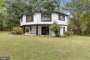 315 Stratford Cir, Locust Grove, VA 22508 - Photo 3