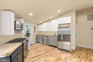 315 Stratford Cir, Locust Grove, VA 22508 - Photo 9