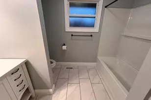 354 Berry St, Orange, VA 22960 - Photo 11